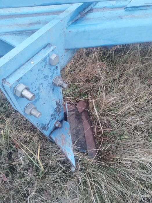 Продам плуг Пксу  7 в идеальном состоянии.