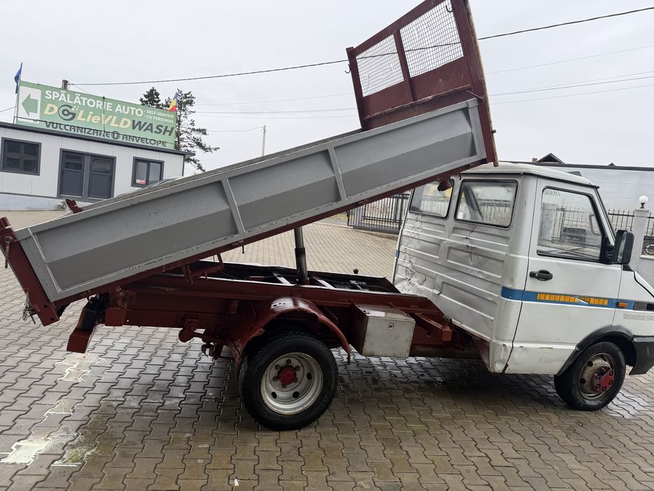Iveco daily 2.5 Turbo 110cp basculabil trilateral