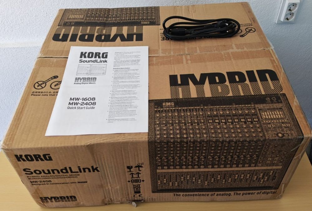 Korg SoundLink  MW-2408 mixer hibrid, stare foarte bună