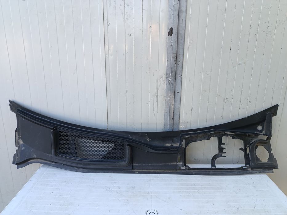 Grila ornament ștergătoare audi Q8