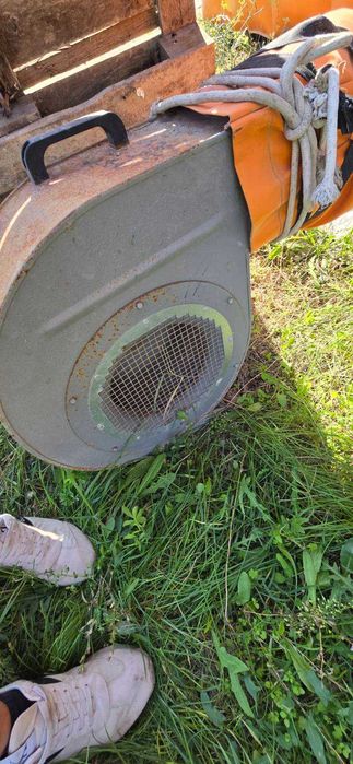 Надуваем Батут Асеновградски