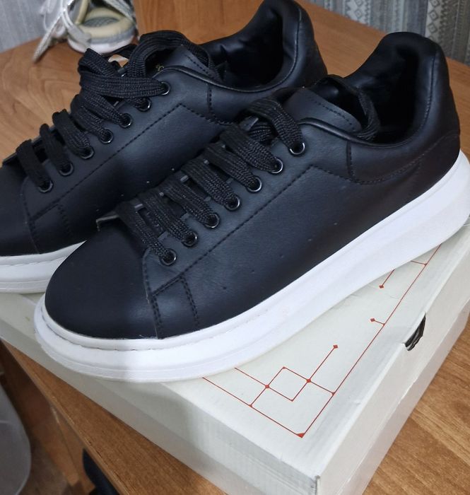 Мужские кроссовки