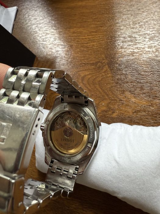 Продам оригинальные часы Tissot prc-100