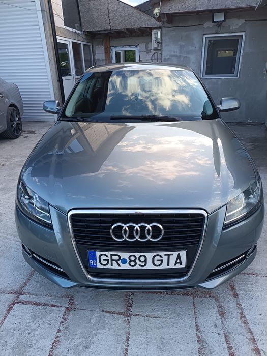 Audi A 3 an 2011 motor 2.0 TDI preț în euro  6700 neg
