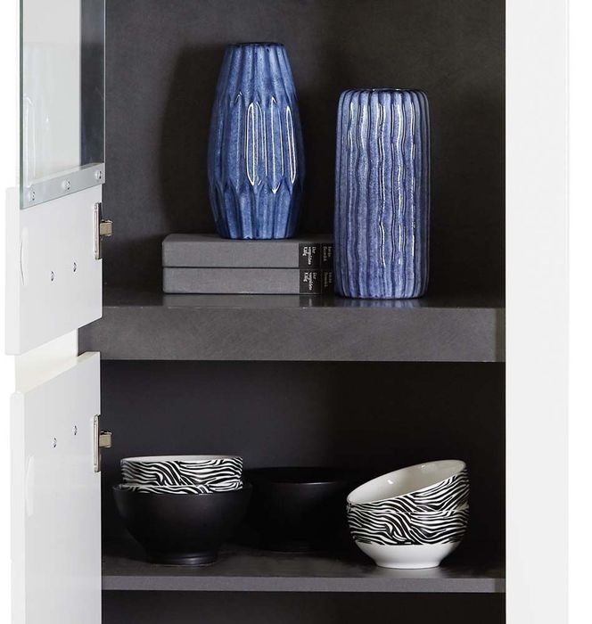 Висока витрина