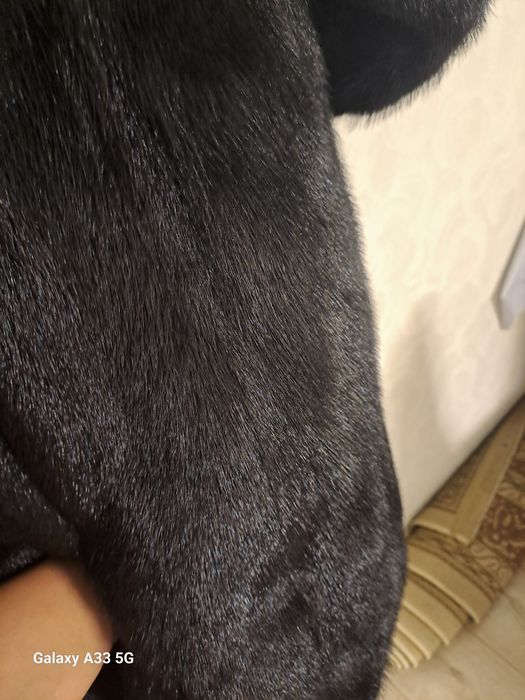 Продам норковую шубу
