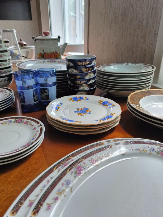 Продается набор посуды