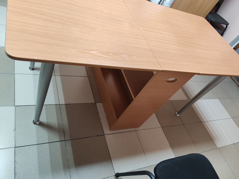 Стол раскладной в отличном состоянии