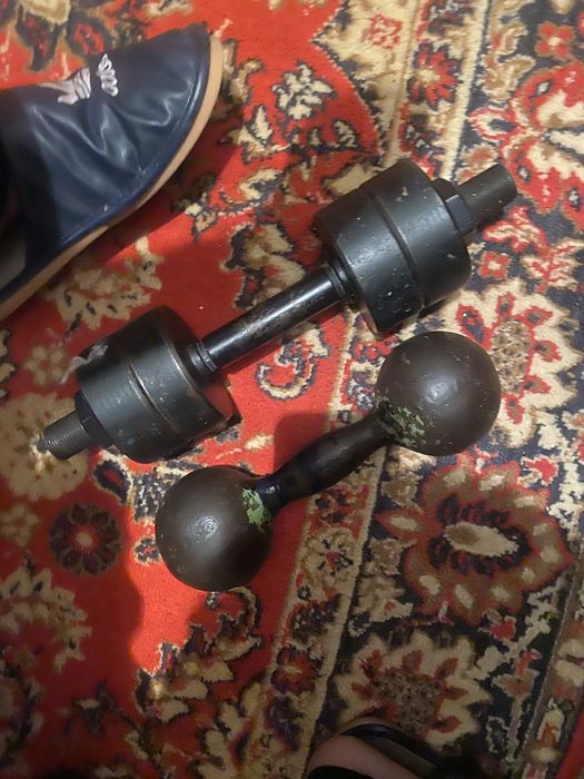Продам гантелли