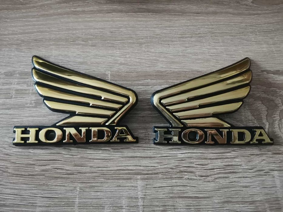 златисти емблеми Honda за мотори