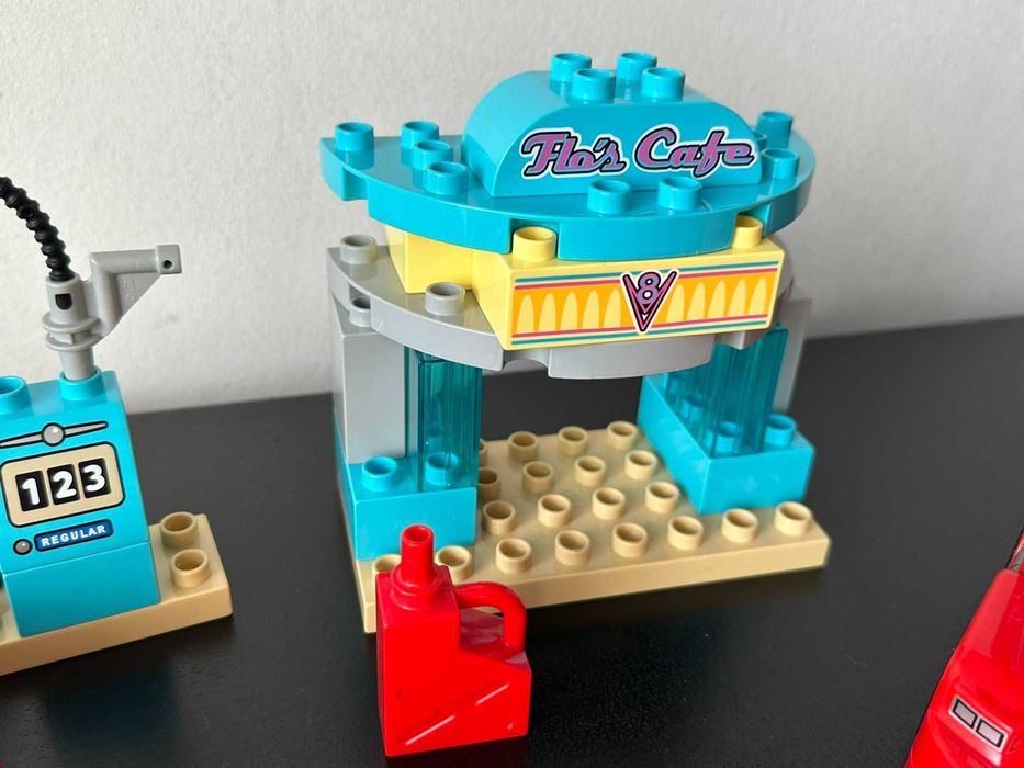 Lego Duplo 10846 Flo`s Cafe McQueen