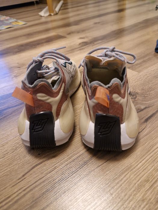 Adidasi Reebok marimea 36