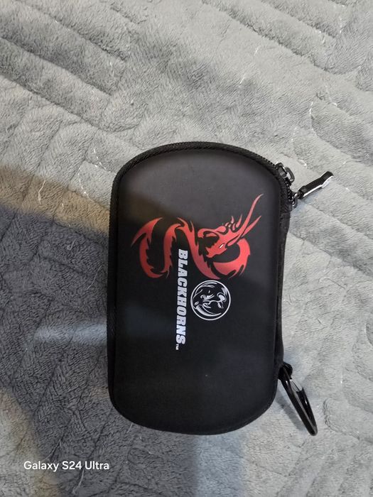 Продам портативную консоль PSP Go