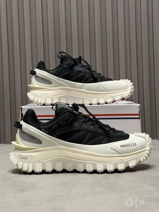 Монклейр кроссовки бренд moncler