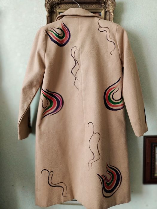 Pardesiu pictat față-verso .