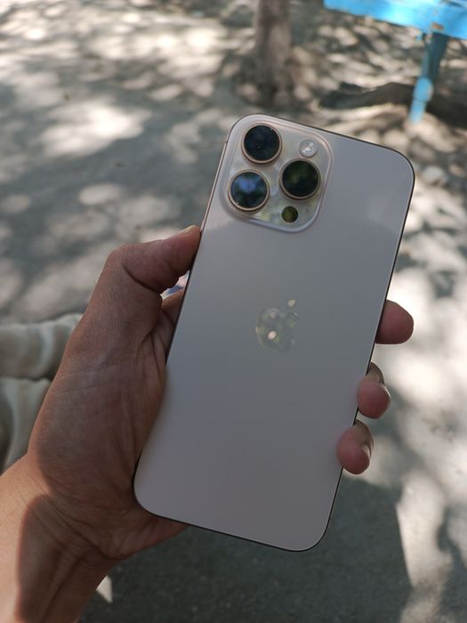 iPhone 16 Pro Max 256 GB Rangi: Desert Titanium