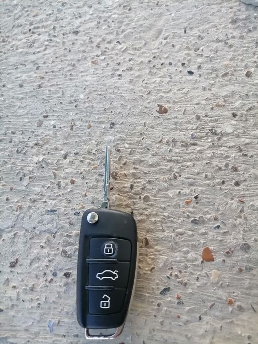 Cheie de masina Audi