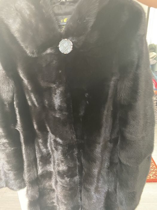 Продам норковую шубу