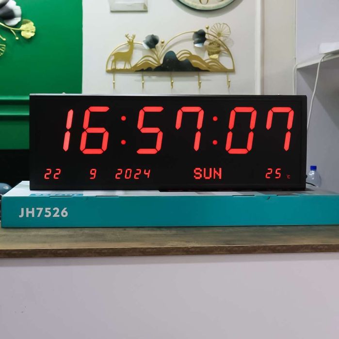 Большие электронные настенные часы с пультом 75×26