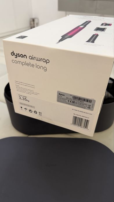 Vand aparat coafat dyson nou