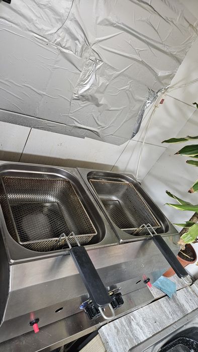 Продавам цялостно оборудване за заведение за бързо хранене