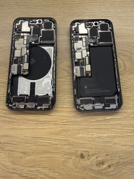 iPhone 15 Pro-На части