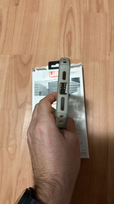 Husa protectoare UAG pentru iPhone 16 Pro Max