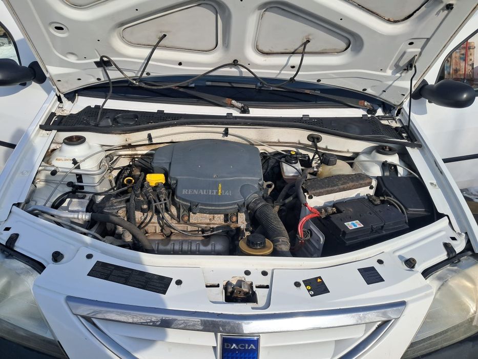 Vand dacia logan full 14 benzina an 2007 euro 4