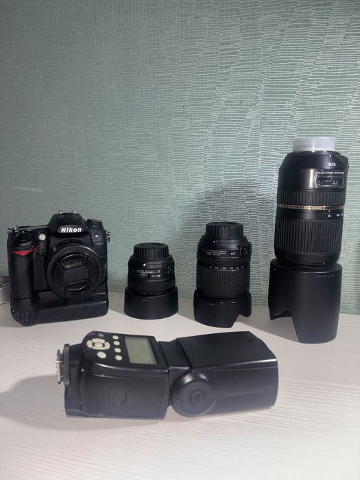 Фотоаппарат Nikon D7000 срочно