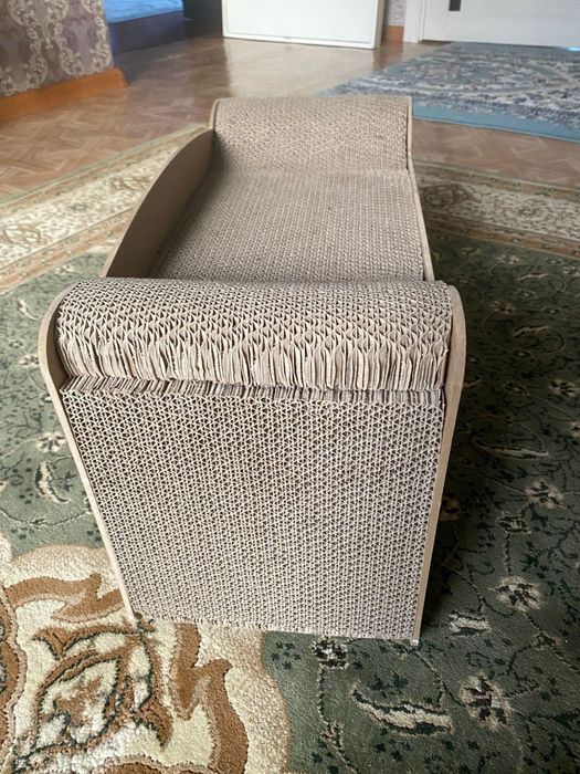 Кошачья лежанка/игрушка