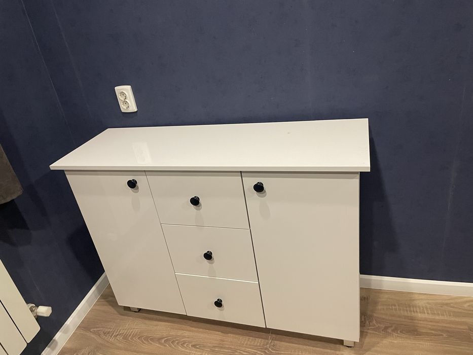 Продается шкафы