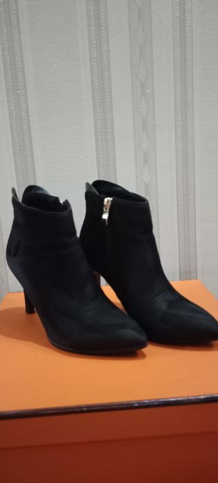 4тысОсенний обувь пару раз одевала