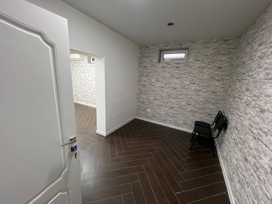 Аренда под офис С Мебелью! 2 комнат 30м2, 2 минут от метро Шахристан!