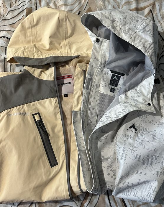 Дамско туристическо яке