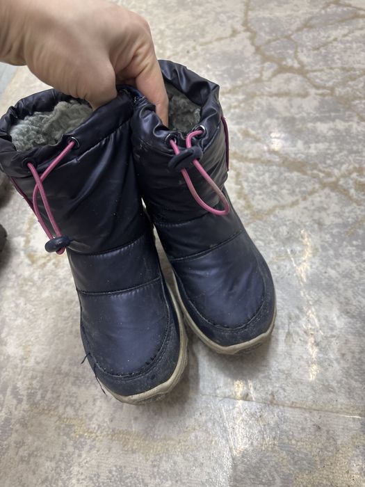 Продаю детский зимний обувь