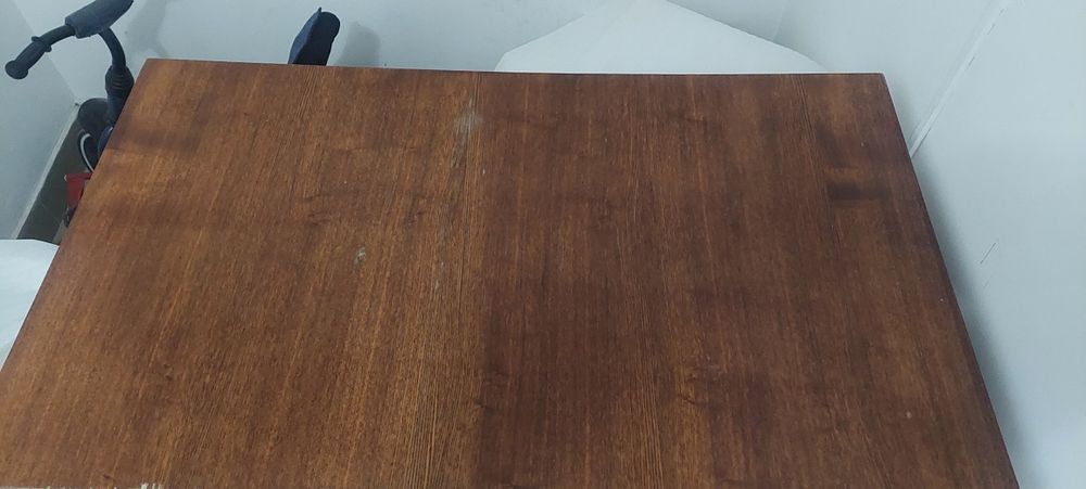 Продам стол в хорошем состоянии