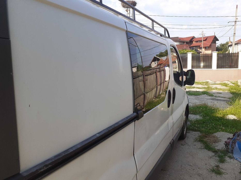 Vând Opel Vivaro 2005 preț 3000 Euro