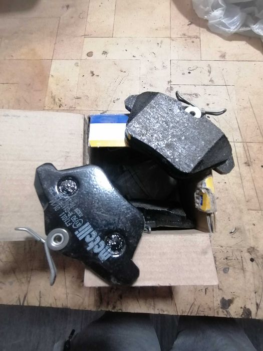 Автозапчасти на авто