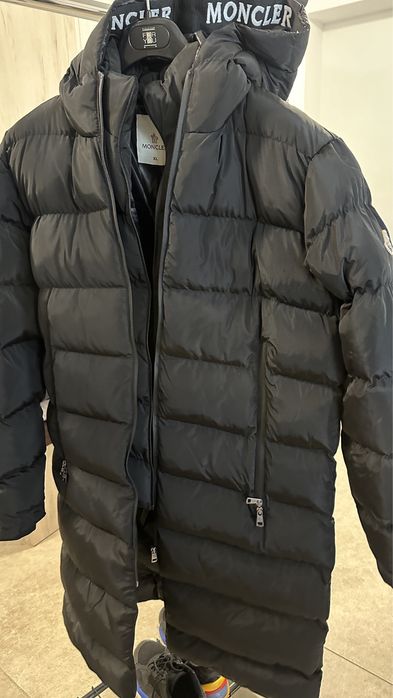 Geaca lunga Moncler