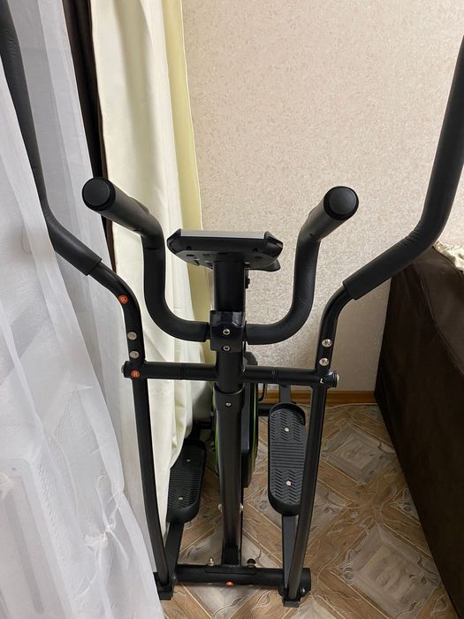 Эллиптический тренажер GF114