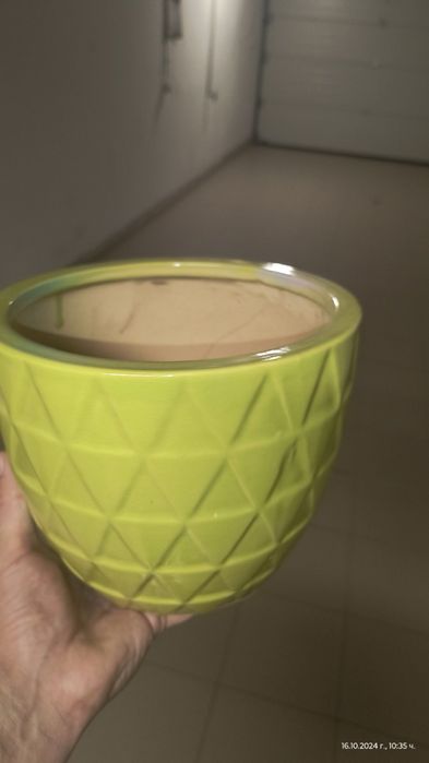 Керамична саксия