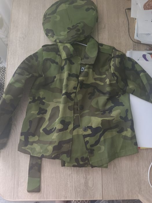 Продам Костюм военный
