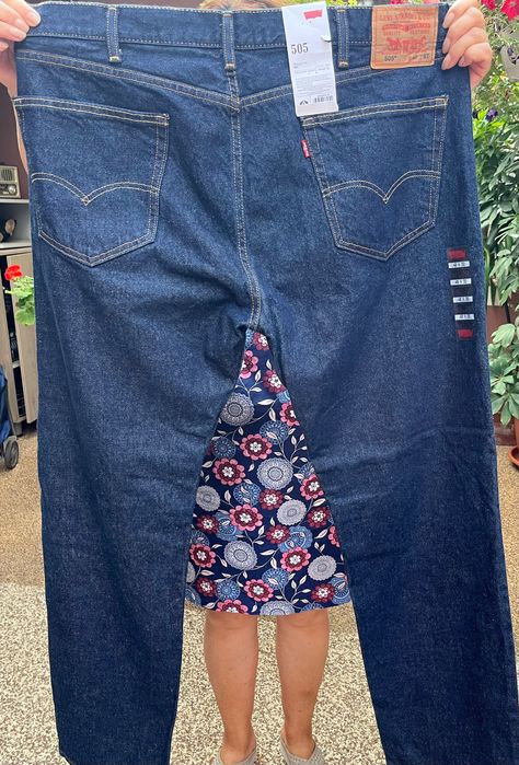 Blugi Levi’s noi  40x32