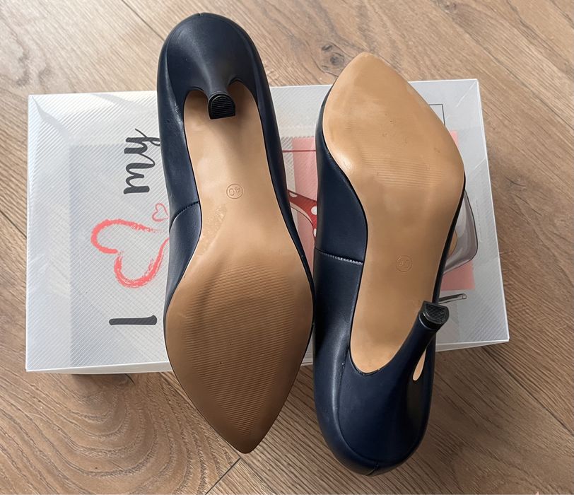 Дамски обувки на ток, НОВИ, Lazzarini, естествена кожа, 40 номер