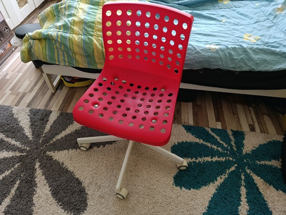 Детски стол - 2бр.