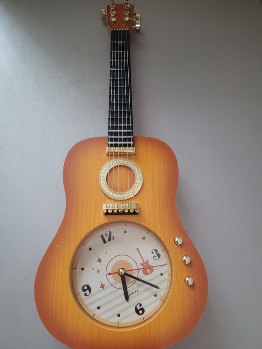 Часы настенный гитара 2000 тг