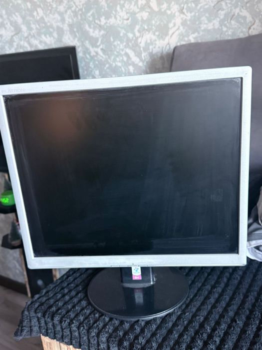 Мониторы Samsung и LG