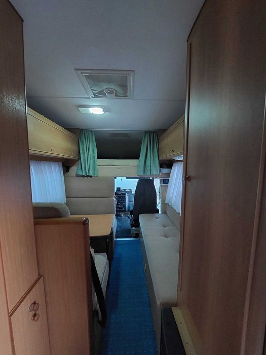 Vând autorulotă dotată off camping