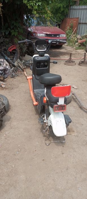 Продам скутер электрический танк