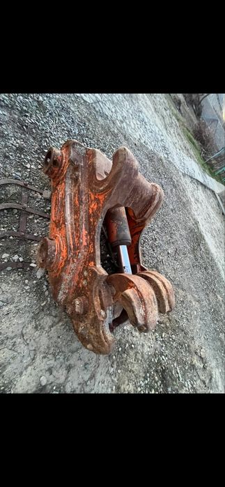 Быстросъемник Эксковатора. Для Hyundai LS 300